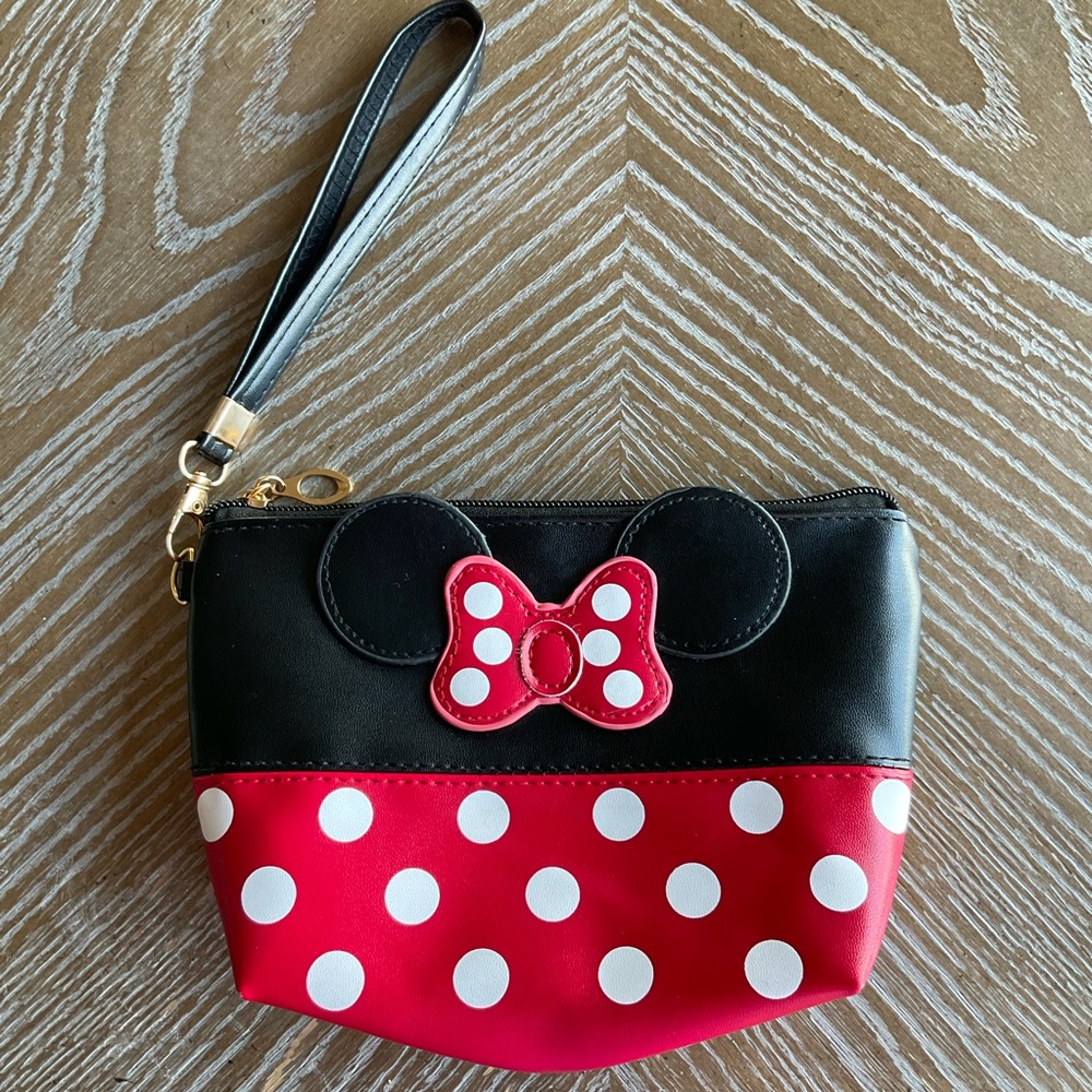 Minnie Mouse Polka Dot Wristlet Pouch